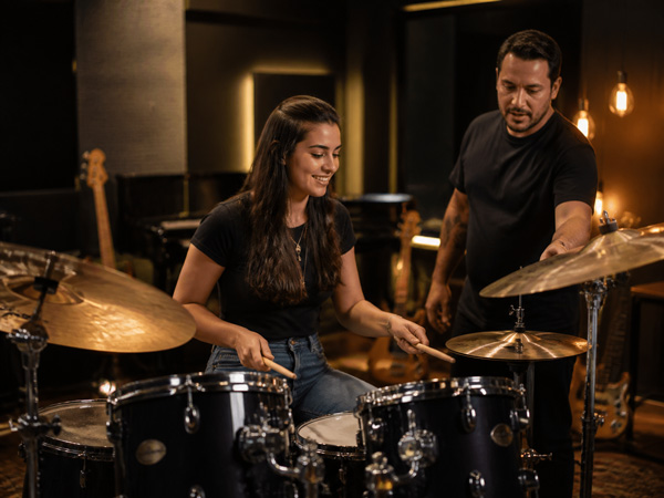 Aula de Bateria na Musicando Vila Maria